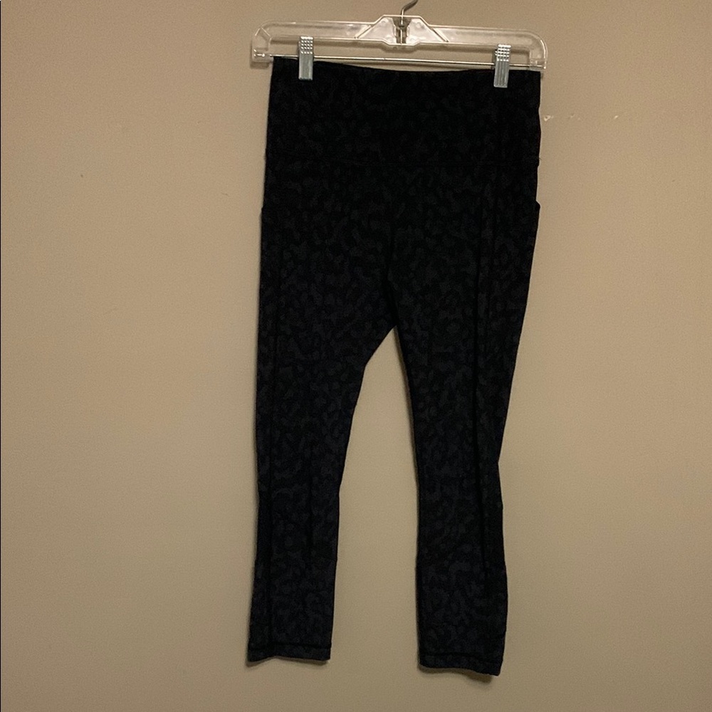 Lululemon Align High-Rise Crop 23â With Pockets Size 4 Leggings Camo Deep Print